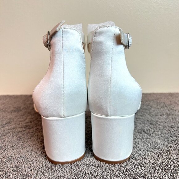 Betsey Johnson Womens Size 7 Ivory White Satin Jewel Dress Sandals Heels Shoes - Picture 7 of 13